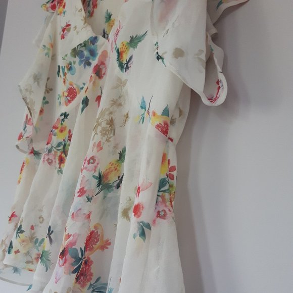 Trafaluc Sheer Floral Top - Picture 3 of 4